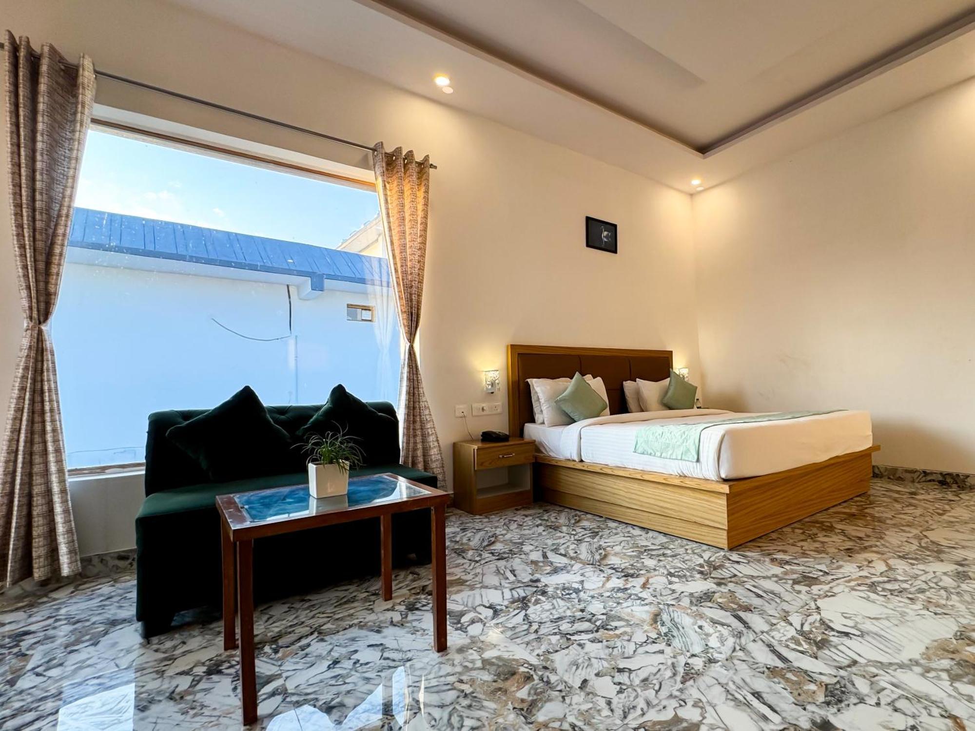The White Oak Corbett Spa & Resort Rāmnagar Eksteriør billede