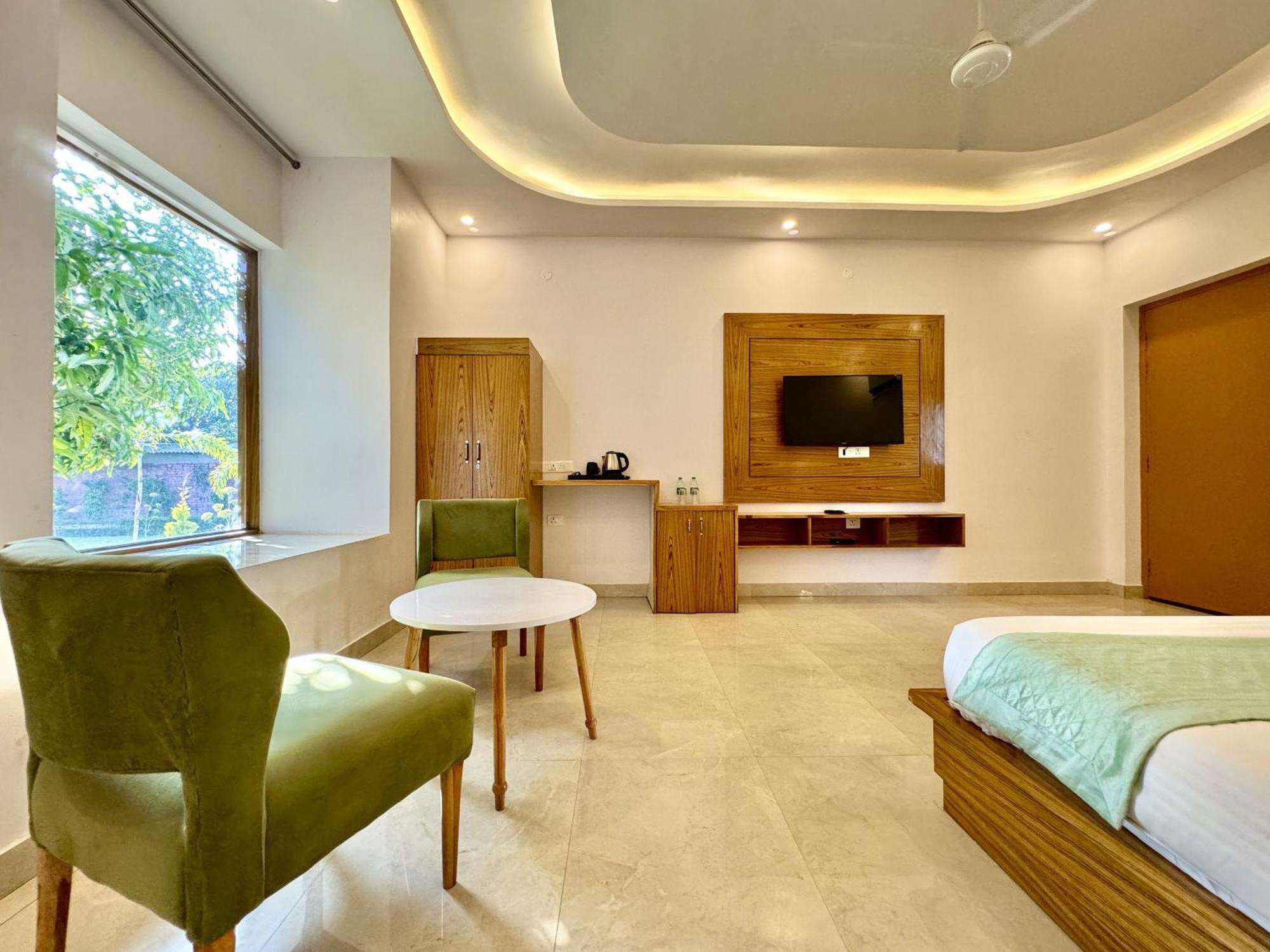 The White Oak Corbett Spa & Resort Rāmnagar Eksteriør billede