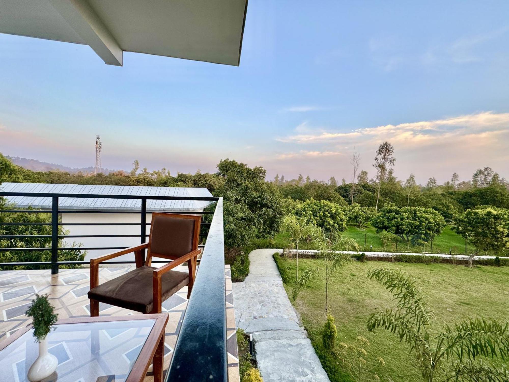 The White Oak Corbett Spa & Resort Rāmnagar Eksteriør billede